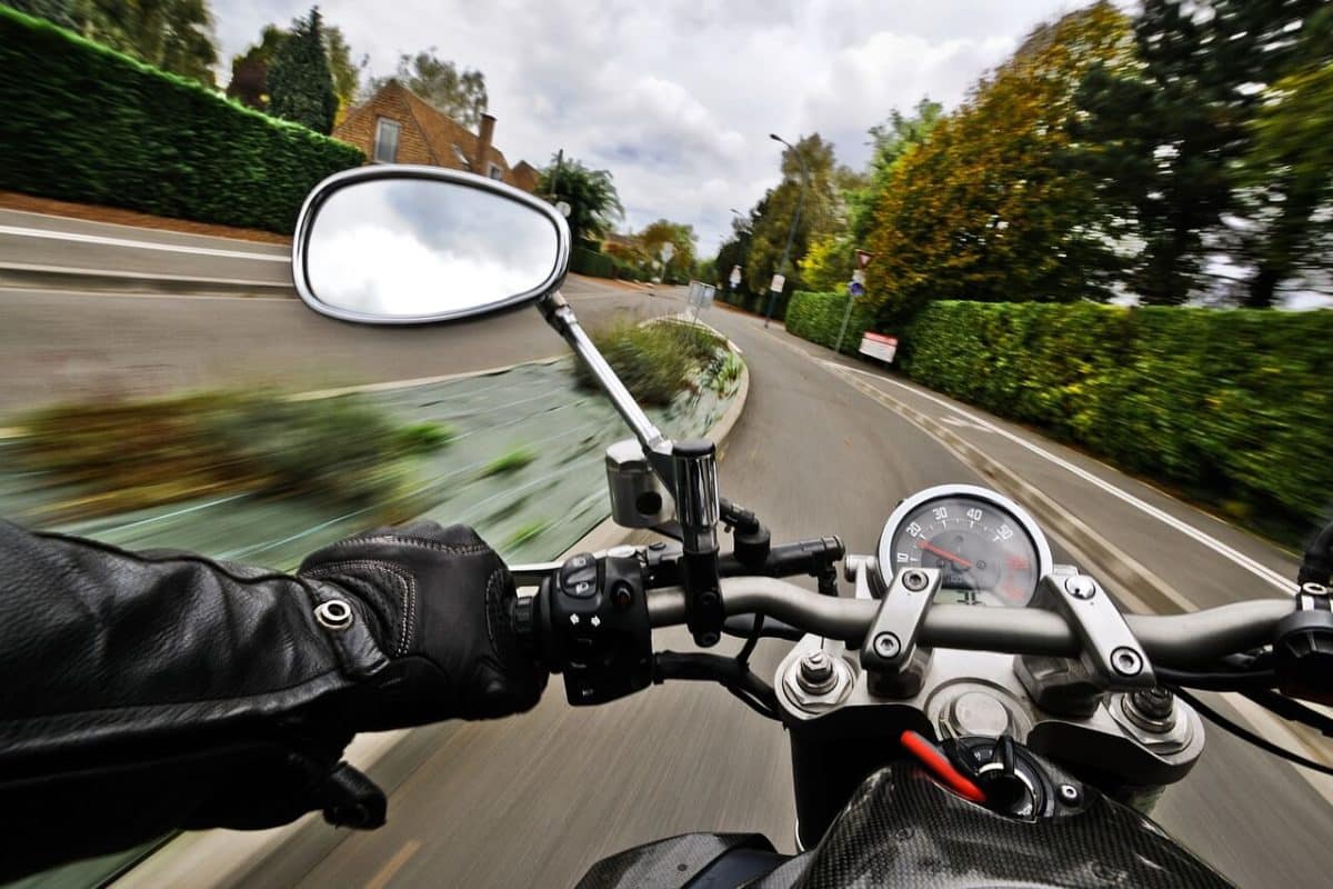 mettre le certificat d’assurance sur une moto